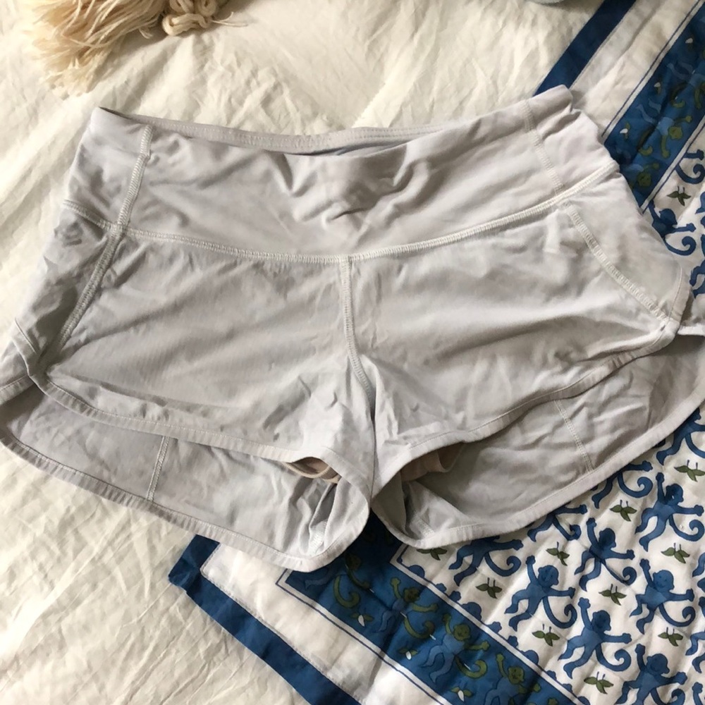 lululemon speed up shorts 2.5 inch white